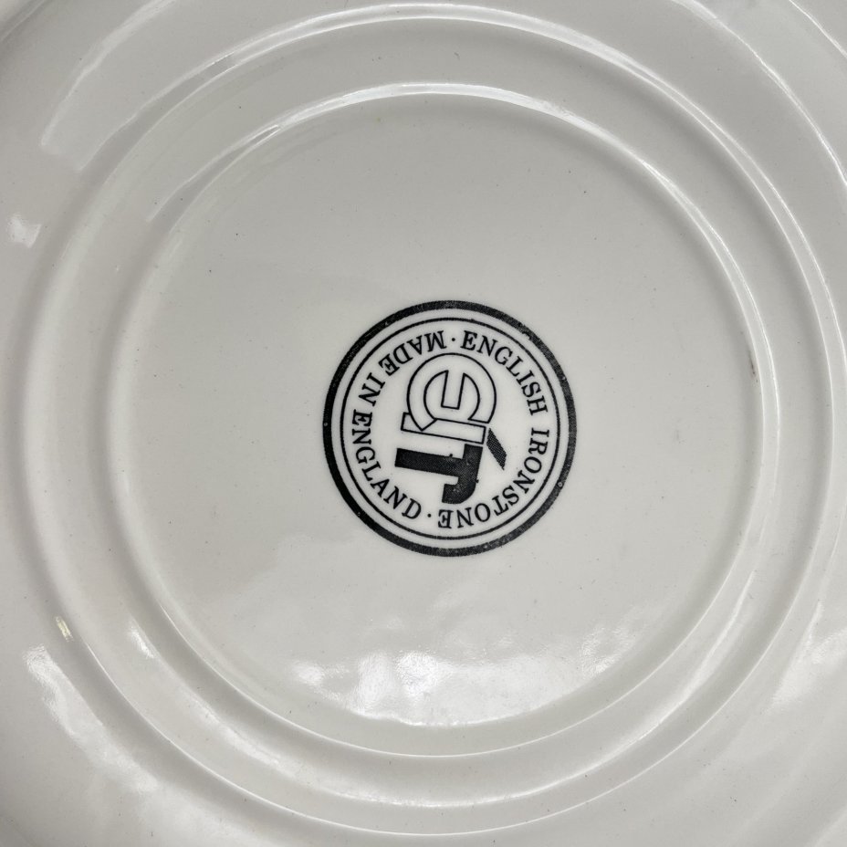 Набор обеденных тарелок "Coaching scenes" ("Сцены с каретами") на 6 персон, English Ironstone Tableware (EIT)