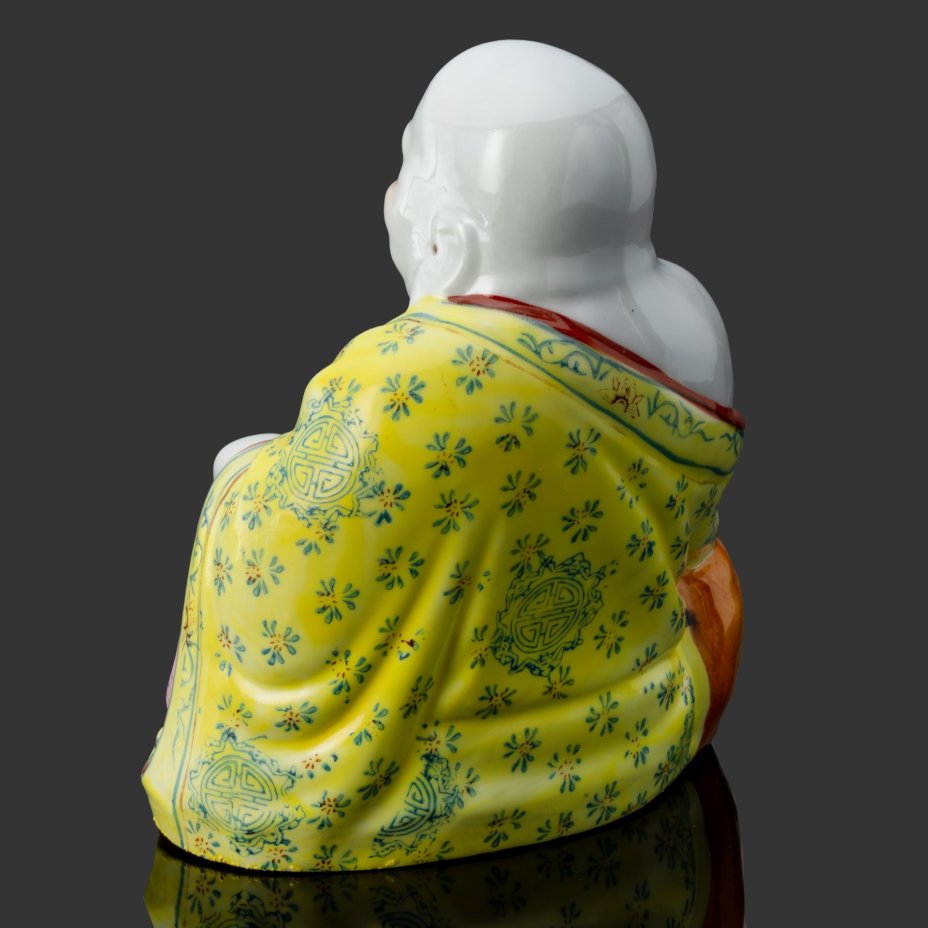 Статуэтка "Хотей" (божество счастья, веселья, благополучия и достатка), фарфор, роспись, Китай, 1950-1970 гг.