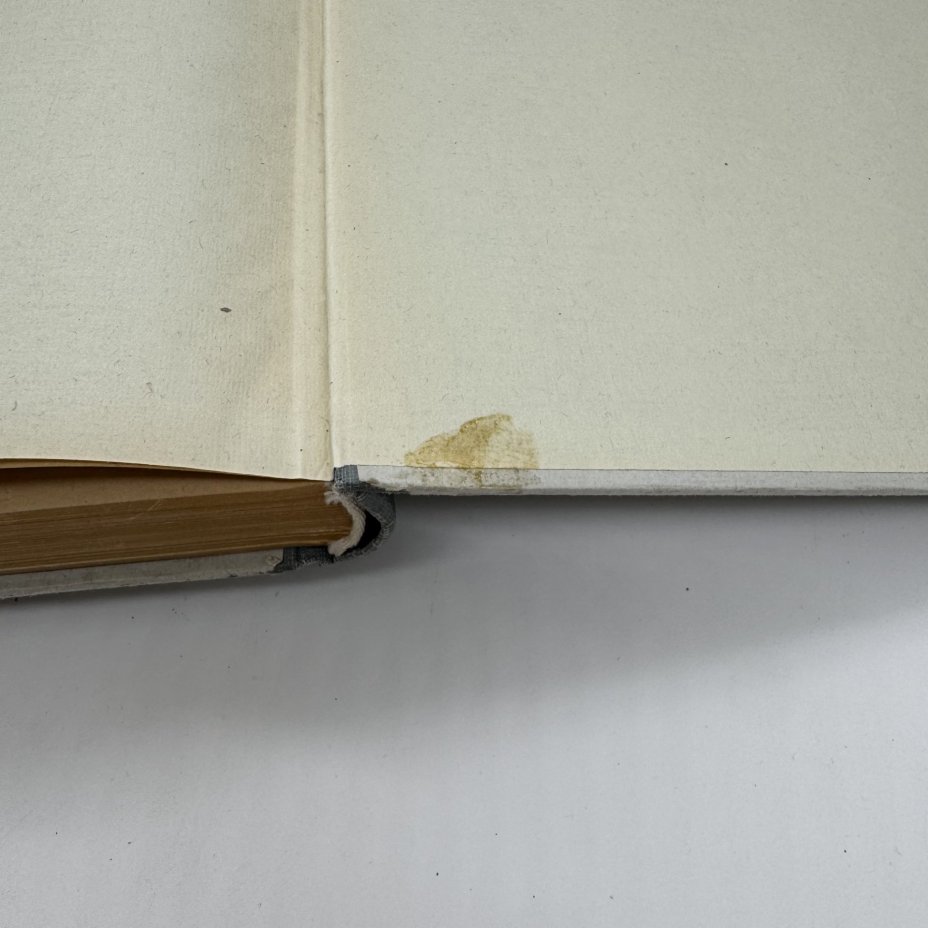 Книга "Избранные сочинения" Н.А. Добролюбова, подбор и примечания А. Лаврецкого, Издательство «ОГИЗ - Гослитиздат»