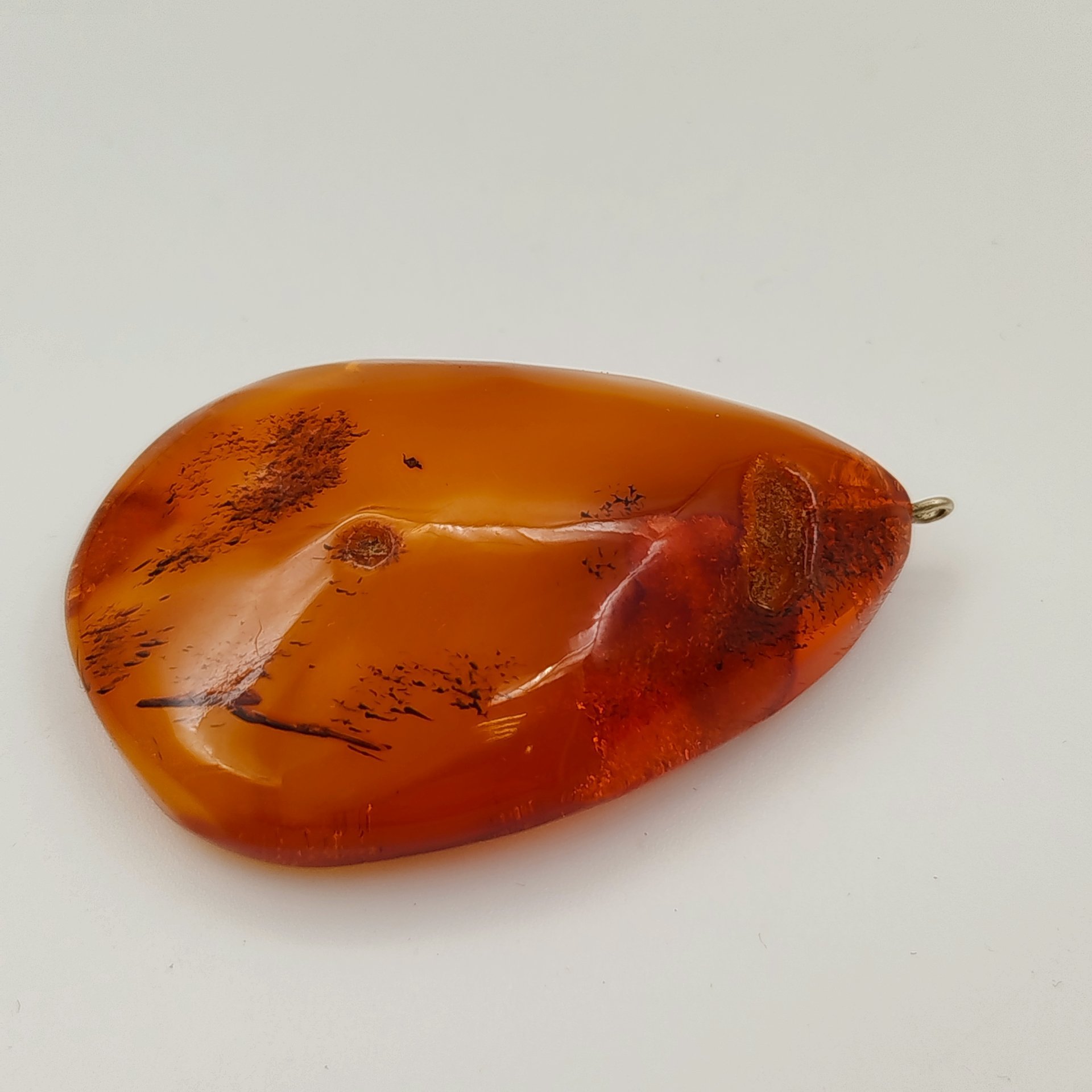 Кулон грушевидной формы