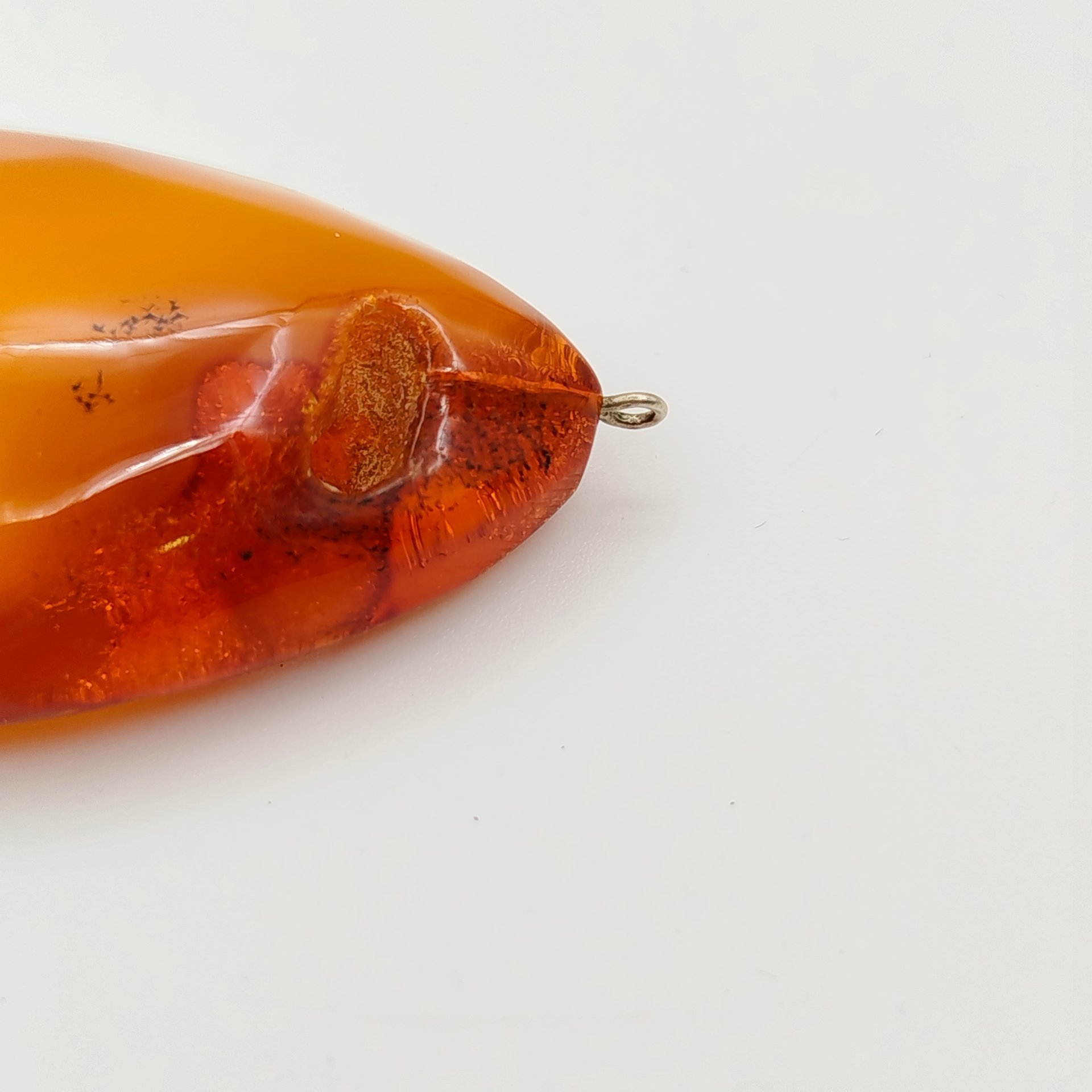 Кулон грушевидной формы