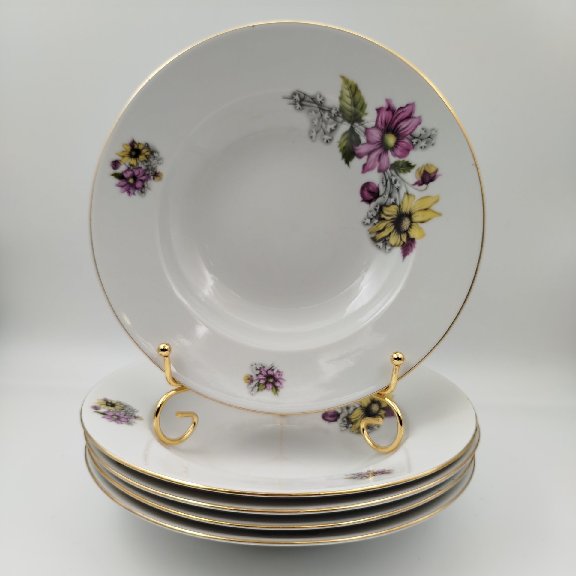 Набор суповых тарелок на 5 персон с изображением цветов, фарфор, деколь, золочение, Thun (Тун), Чехословакия, 1970-1990 гг.