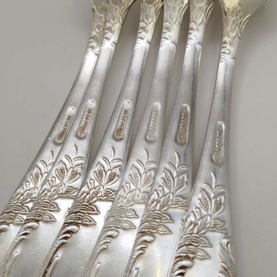 Набор вилок с растительным декором на черенках (6 шт.), мНЦ (медь-никель-цинк), Вольнянский завод столовых приборов им. Шевченко (ЗiШ, ЗиШ), СССР, 1970-1990 гг.