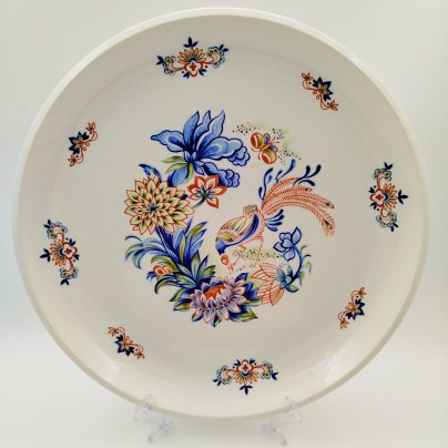 Блюдо круглой формы, украшенное изображением экзотических цветов и птиц, фаянс, деколь, Boch Freres Keramis, Бельгия, 1950-1970 гг.