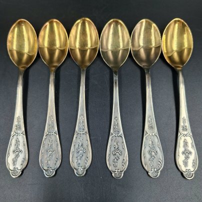 Набор из шести чайных ложек с растительным декором, мНЦ (медь-никель-цинк), золочение, Мстерская художественная фабрика  «Ювелир», СССР, 1980 г.