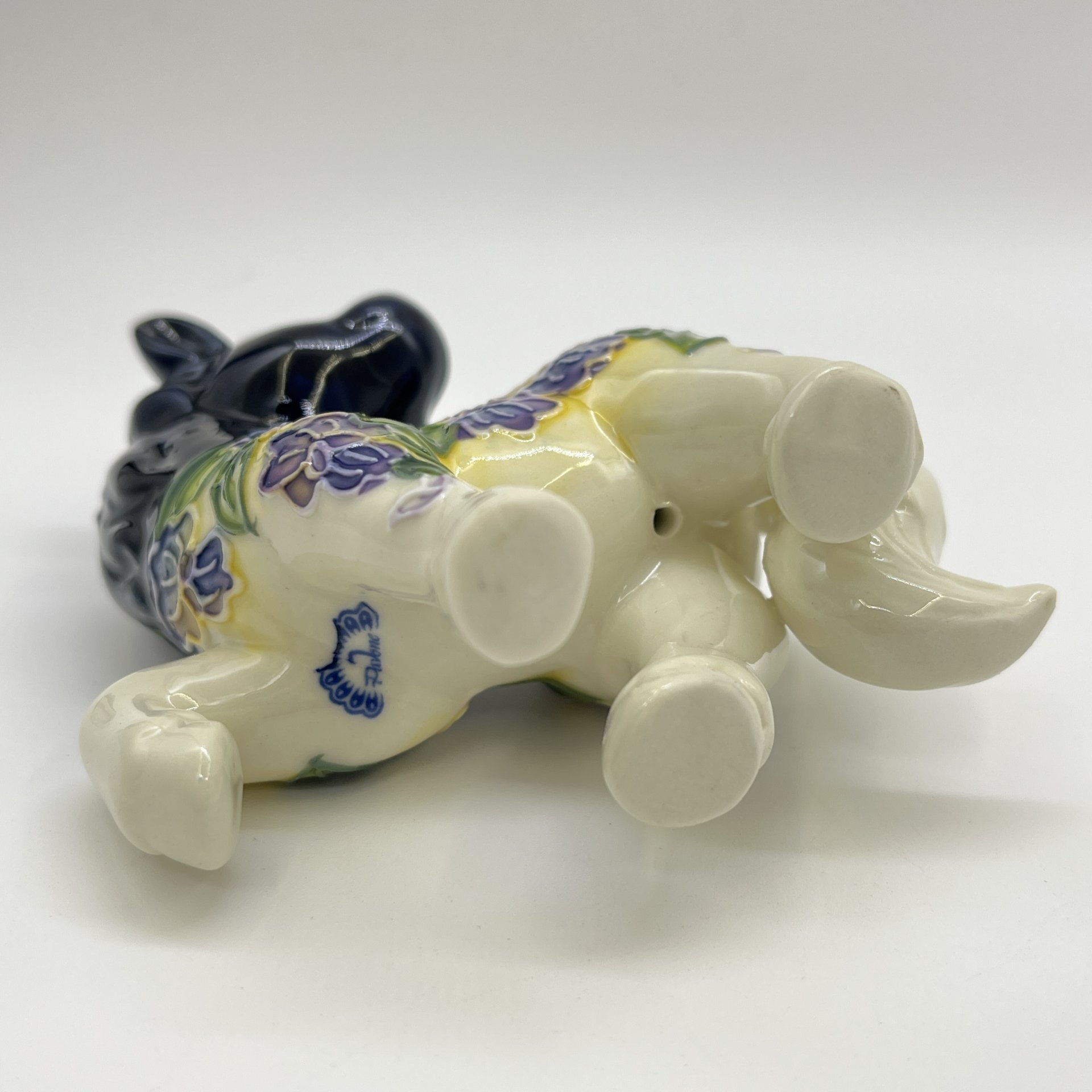 Статуэтка "Лошадка Глициния", фарфор, Pavone, Италия, 2025 г.