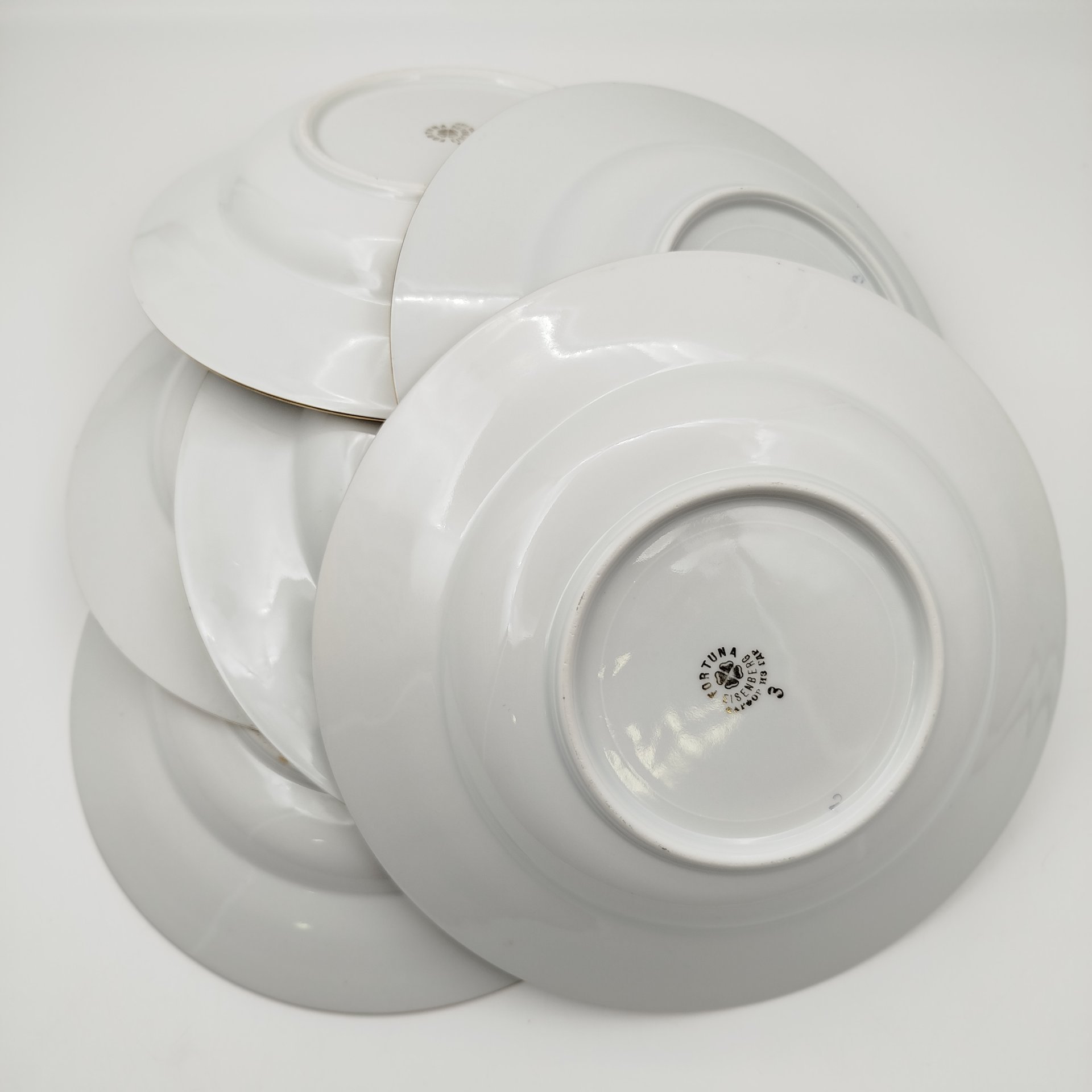 Набор суповых (глубоких) тарелок "Мадонна" на 6 персон, фарфор, люстр, деколь, золочение, Fortuna Eisenberg, ГДР, 1960-1973 гг.