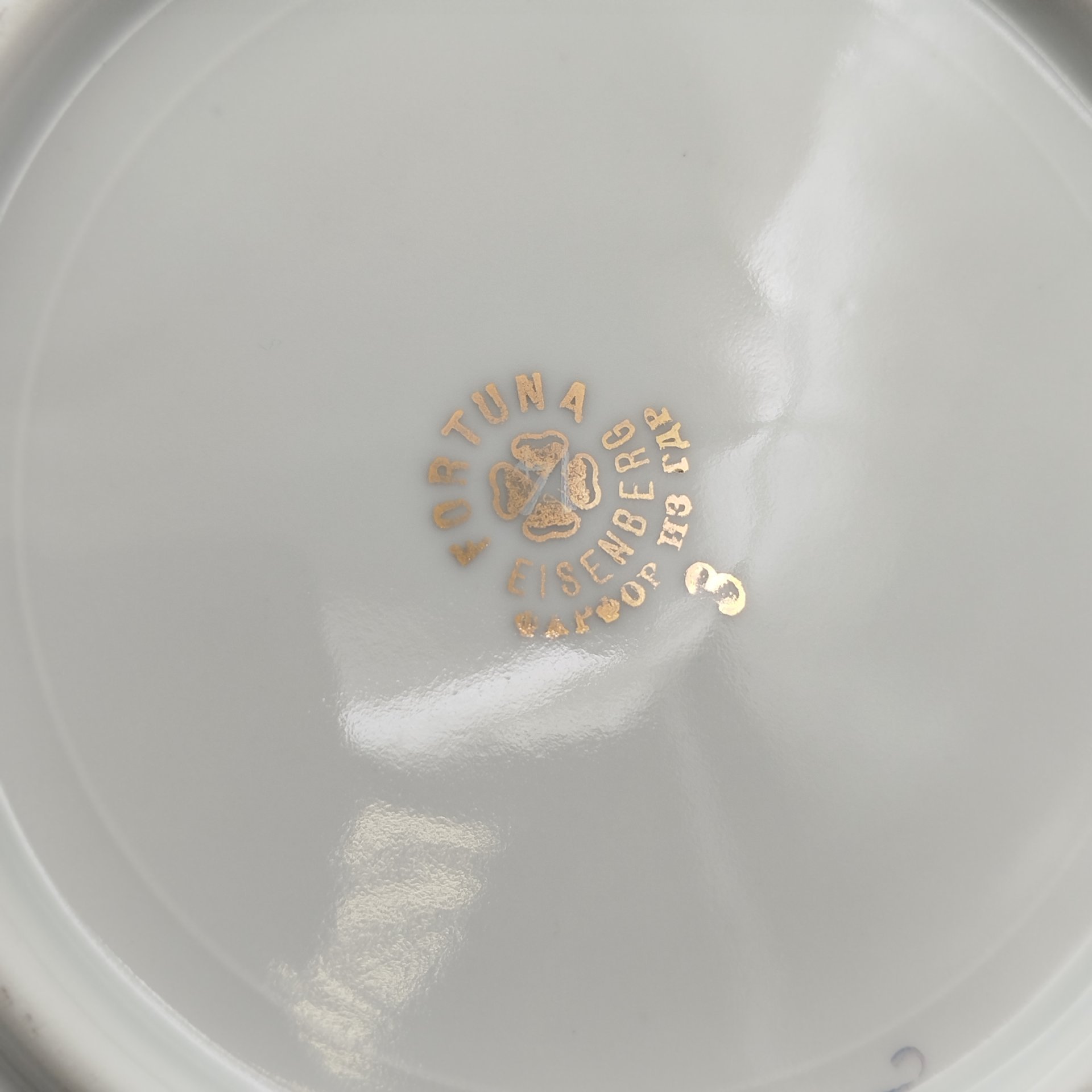 Набор суповых (глубоких) тарелок "Мадонна" на 6 персон, фарфор, люстр, деколь, золочение, Fortuna Eisenberg, ГДР, 1960-1973 гг.