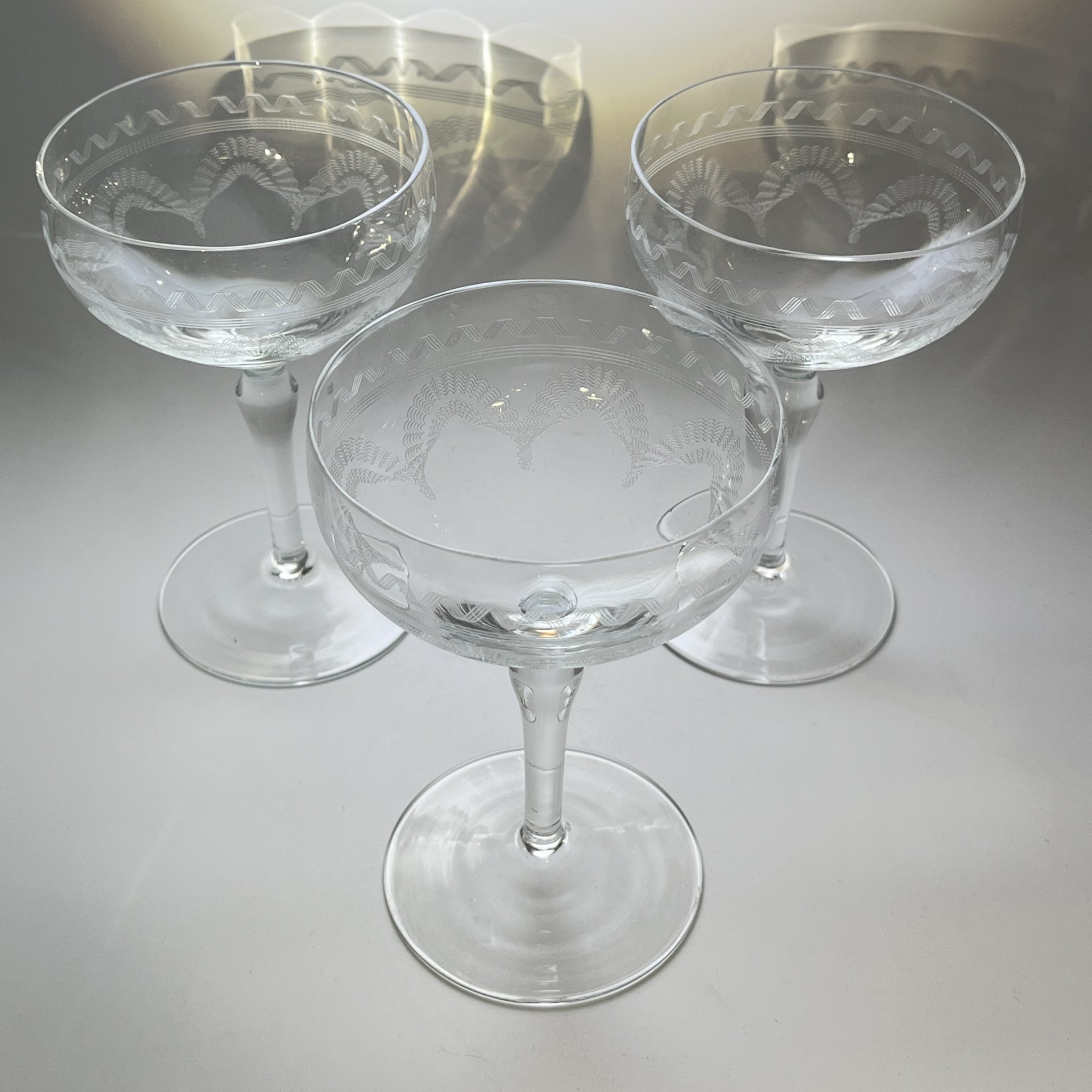 Набор из трех креманок с орнаментальным декором