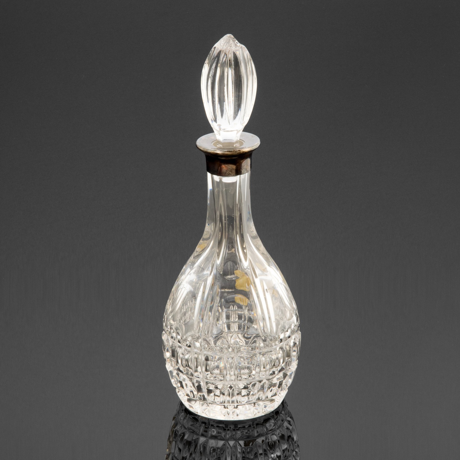 Графин (фирма "Lead crystal")