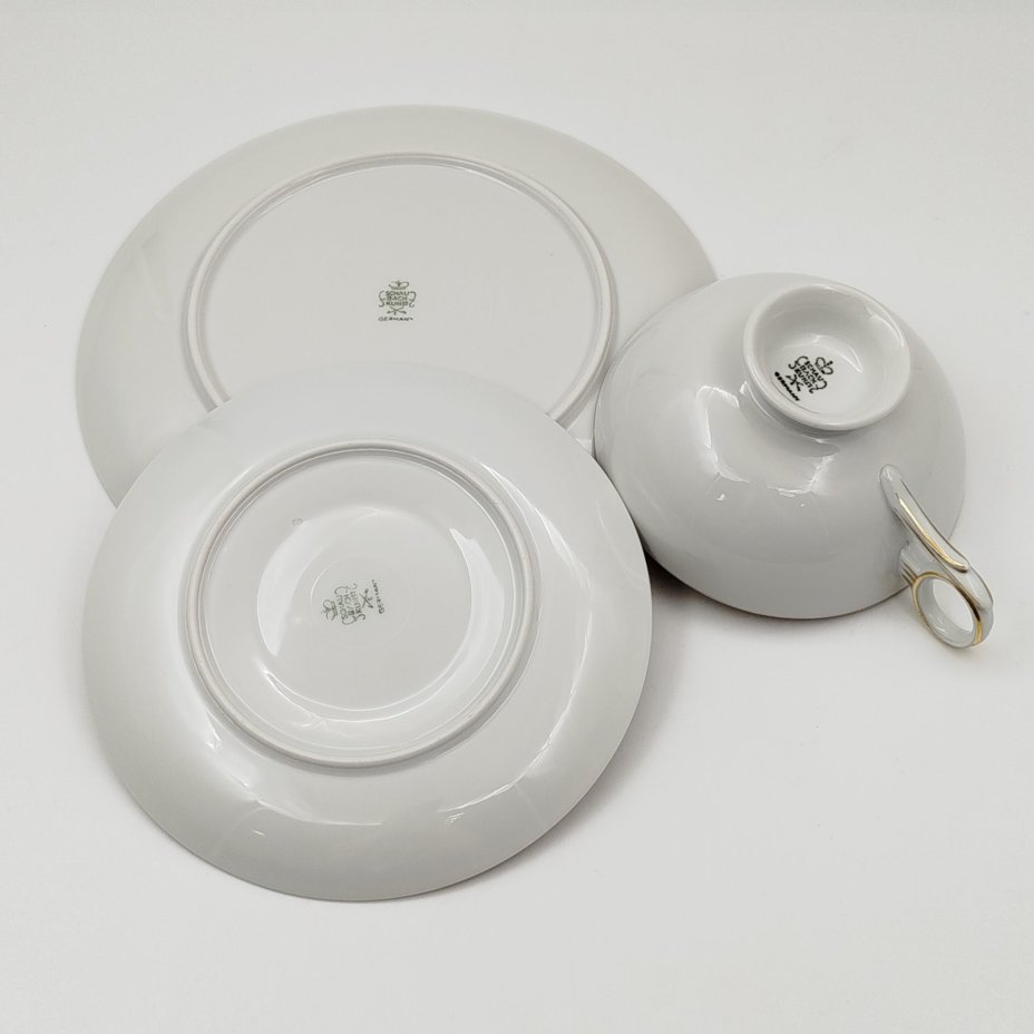 Трио чайное, украшенное цветочным декором, фарфор, деколь, золочение, Schaubach-Kunst, Wallendorf, Германия, 1970-1990 гг.