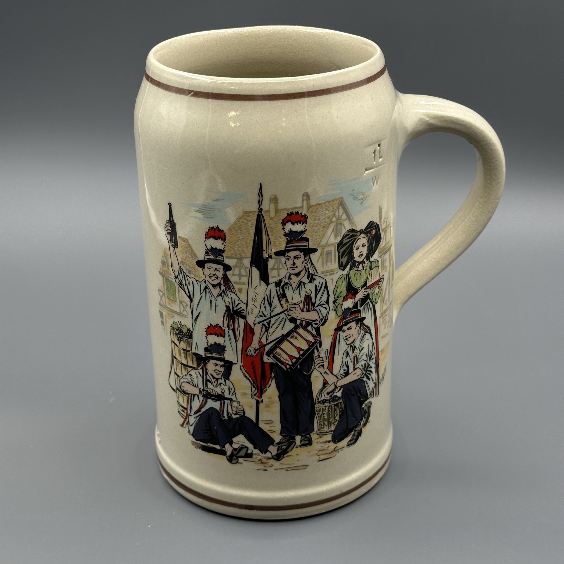Кружка пивная сувенирная, с изображением городского праздника, 1664 de Kronenbourg