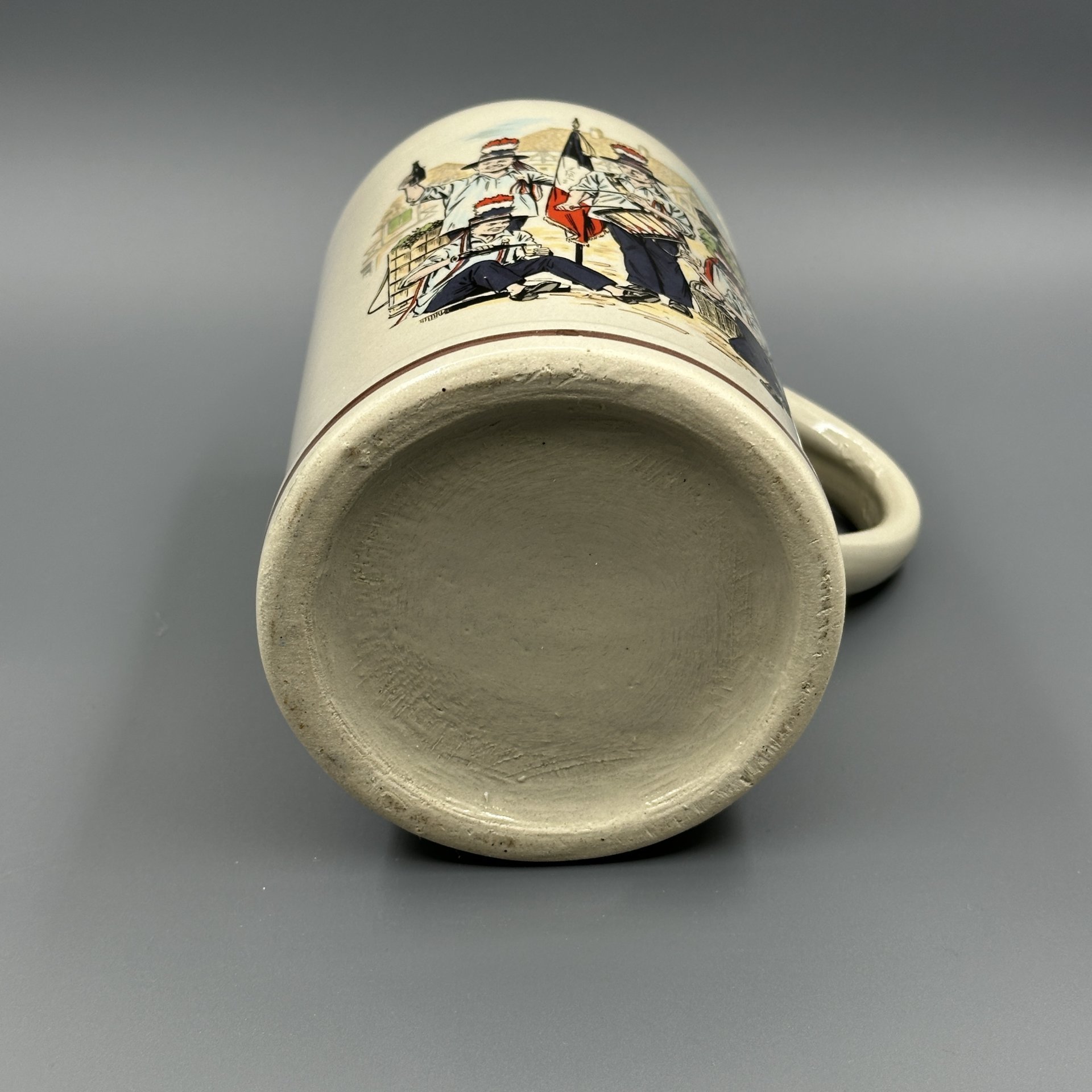 Кружка пивная сувенирная, с изображением городского праздника, 1664 de Kronenbourg