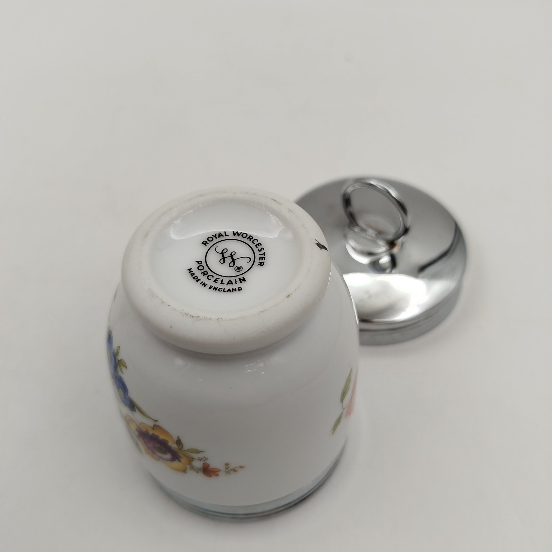 Кодлер с цветочным декором, фарфор, деколь, металл, Royal Worcester, Royal Worcester
