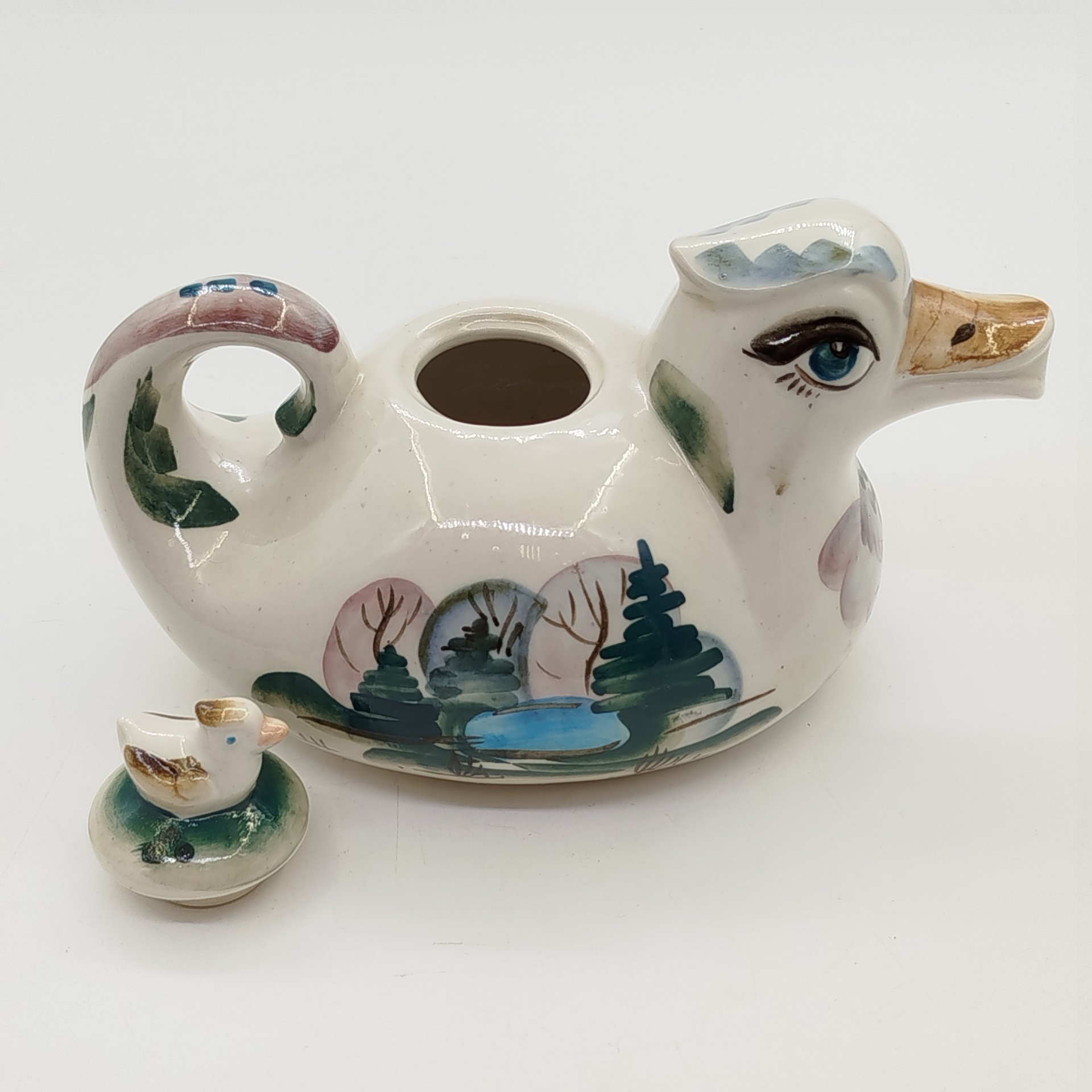 Чайник в виде утки, фарфор, роспись, Российская Федерация, 2000-2020 гг.