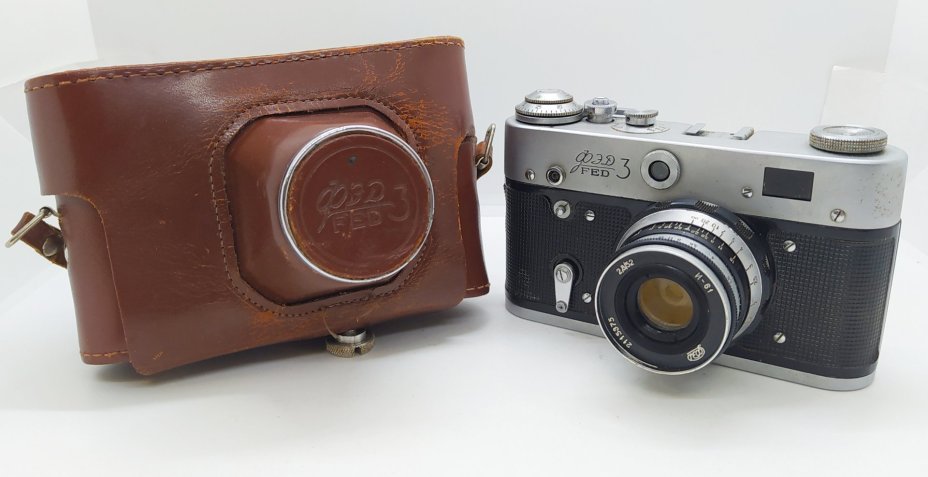 Фотоаппарат "ФЭД-3" с объективом "Индустар-61" в оригинальном кофре, Харьковский машиностроительный завод им. Дзержинского (ФЭД)