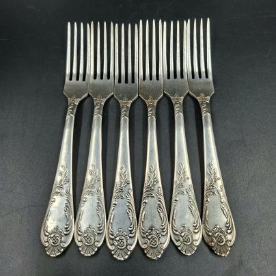 Набор из шести десертных вилок с растительным декором, мНЦ (медь-никель-цинк), Вольнянский завод столовых приборов им. Шевченко (ЗiШ, ЗиШ), СССР, 1960-1980 гг.