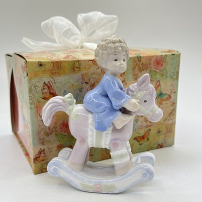 Статуэтка "Мальчик на лошадке", фарфор, Pavone, Италия, 2024 г.