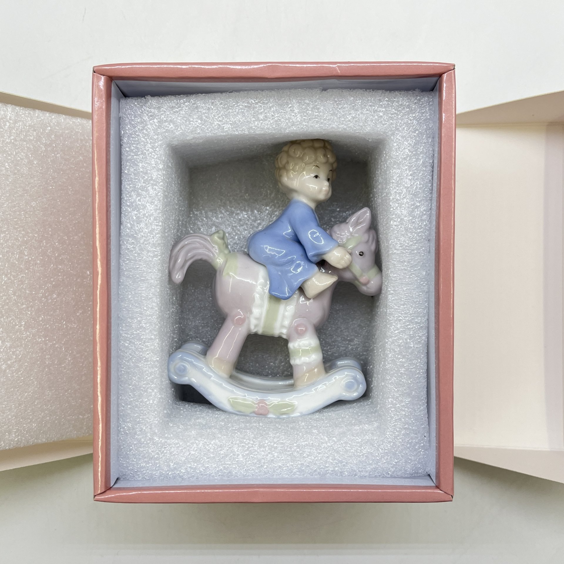 Статуэтка "Мальчик на лошадке", фарфор, Pavone, Италия, 2024 г.