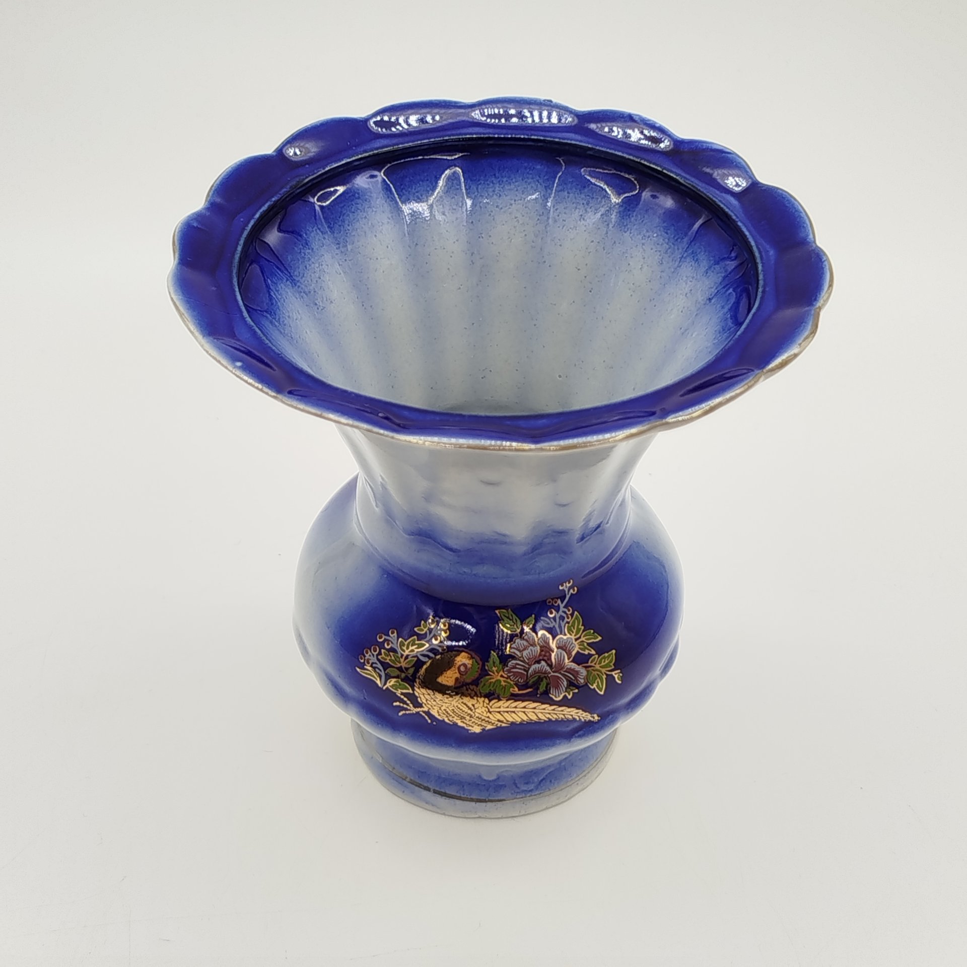 Ваза для цветов "Райская птица", фарфор, деколь, золочение, Азия, 1980-2000 гг.