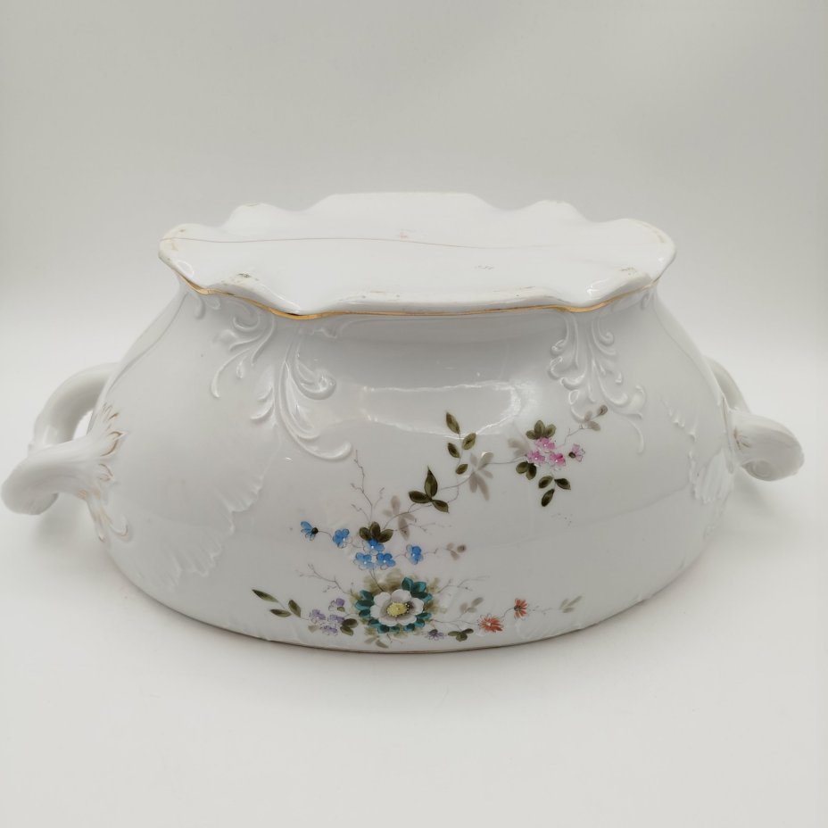 Супница (террина) с цветочным декором, без крышки, фарфор, деколь, роспись, золочение, Cmielow, Польша, 1900-1914 гг.