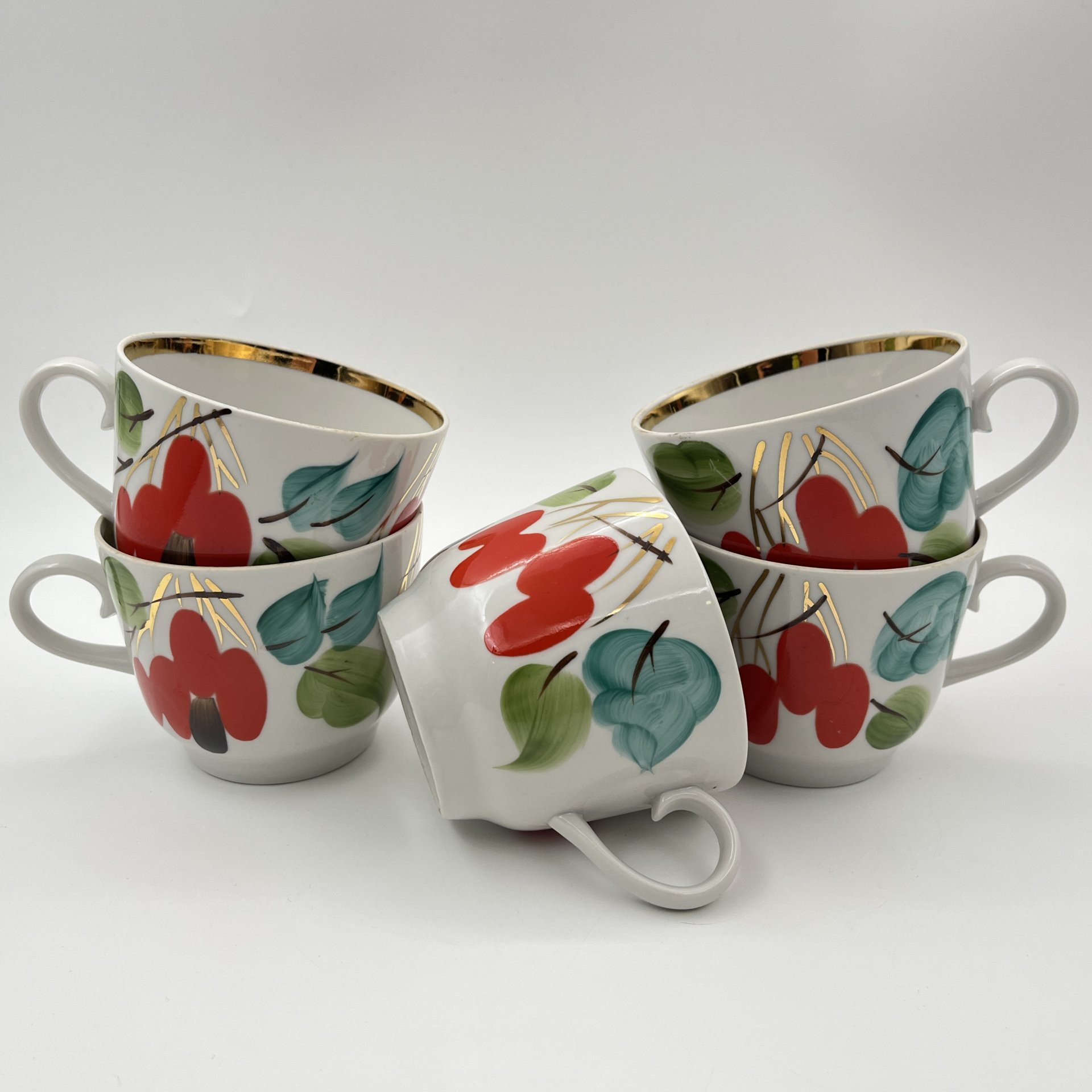Набор из 5-ти чашек "Кизил", фарфор, роспись, золочение, Краснодарский фарфорово-фаянсовый завод «Чайка», СССР, 1960-1992 гг.