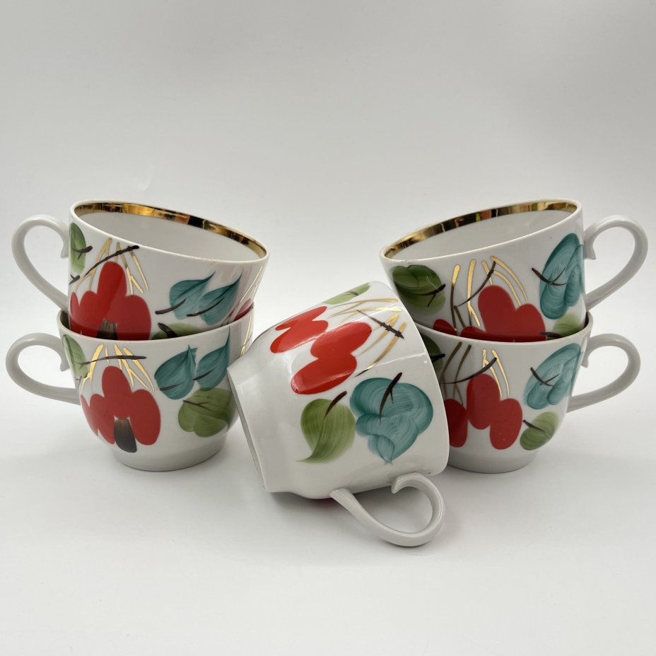 Набор из 5-ти чашек "Кизил", фарфор, роспись, золочение, Краснодарский фарфорово-фаянсовый завод «Чайка», СССР, 1960-1992 гг.