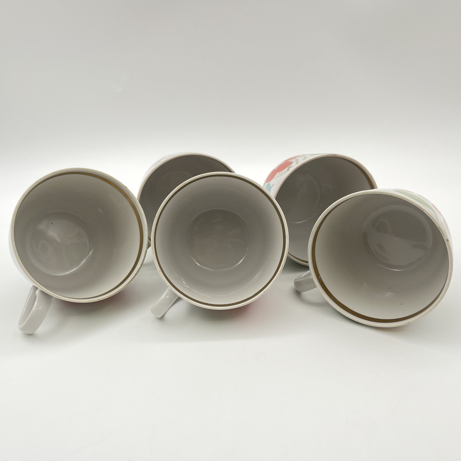 Набор из 5-ти чашек "Кизил", фарфор, роспись, золочение, Краснодарский фарфорово-фаянсовый завод «Чайка», СССР, 1960-1992 гг.