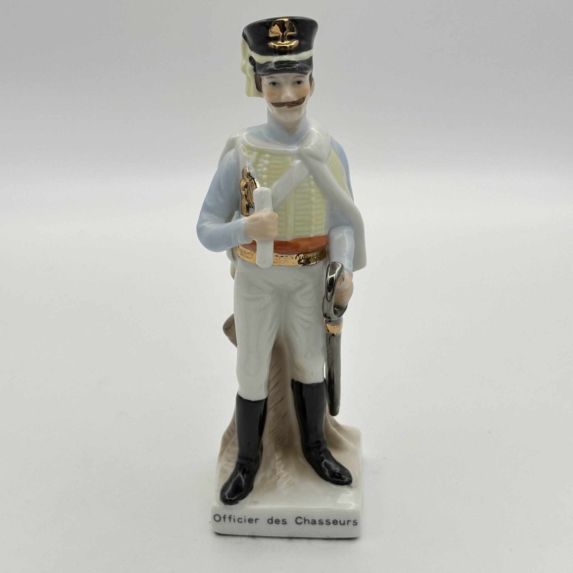 Статуэтка "Officer des Chasseurs"
