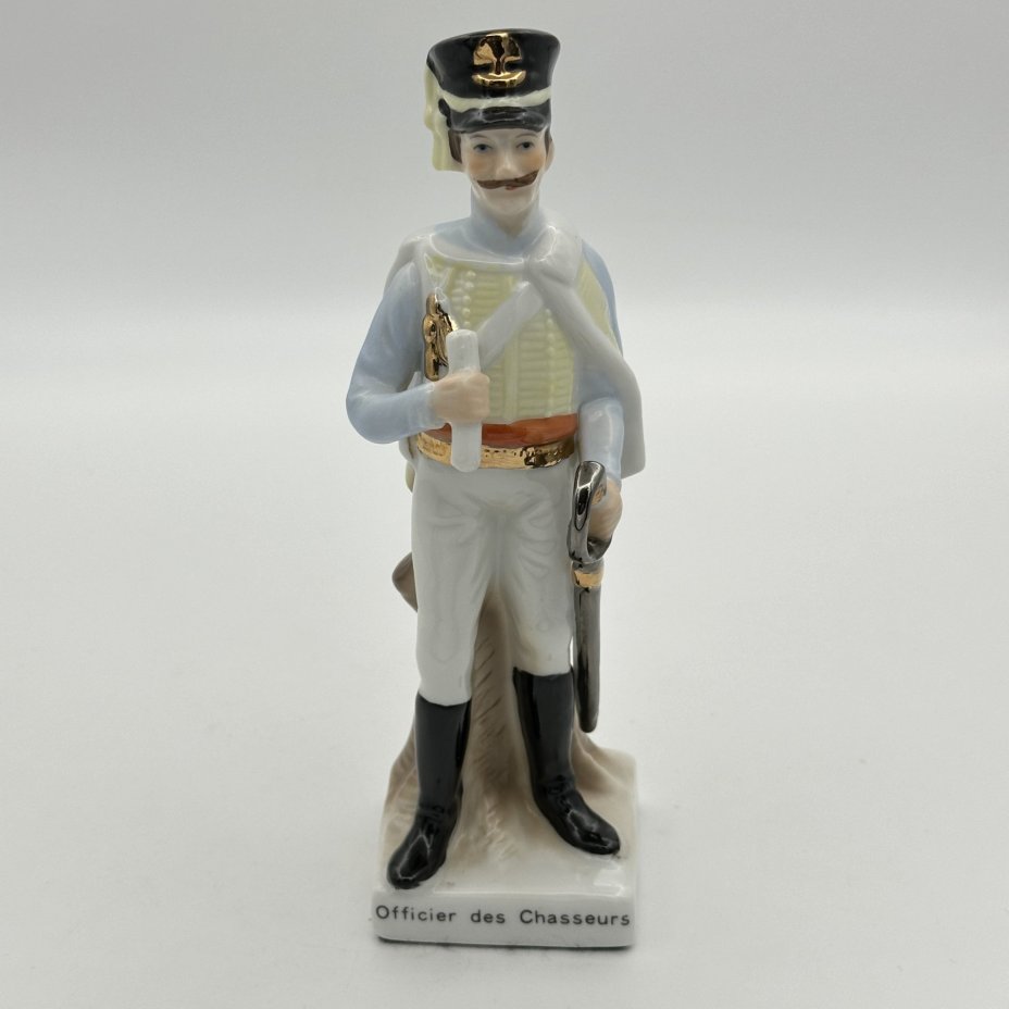 Статуэтка "Officer des Chasseurs"