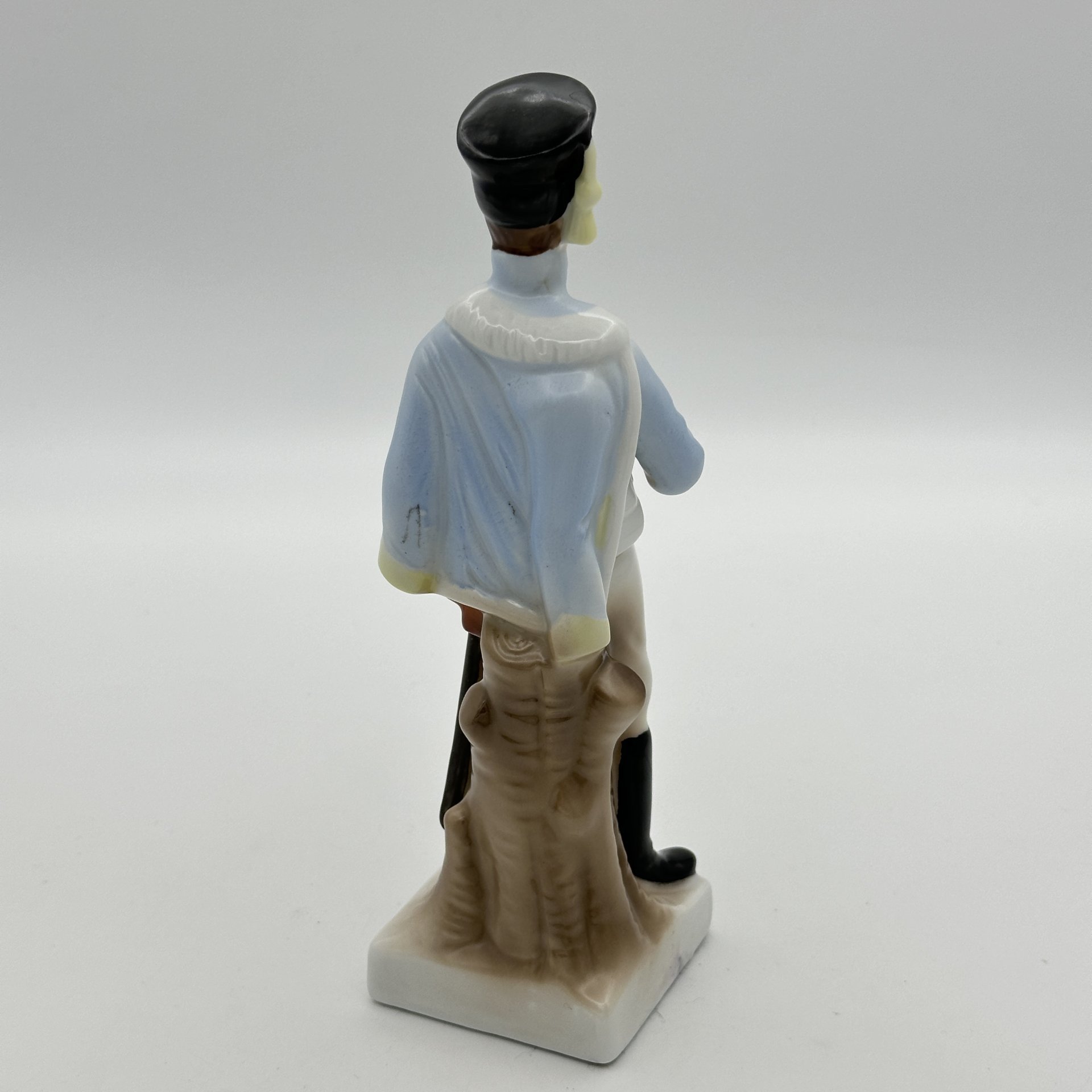 Статуэтка "Officer des Chasseurs"