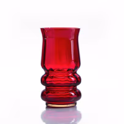 Ваза для цветов с фигурным туловом,  красное стекло, СССР, 1970-1990 гг.