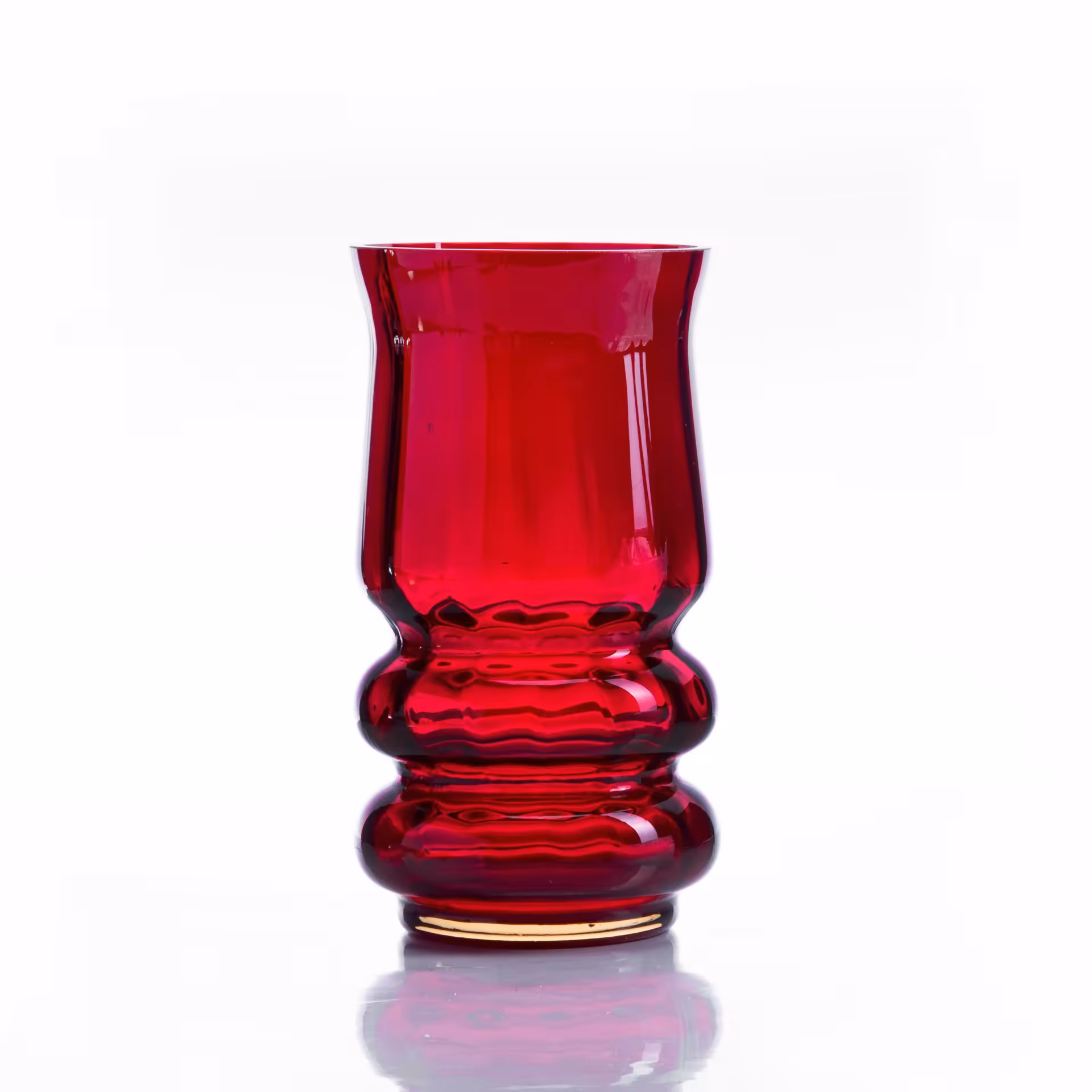 Ваза для цветов с фигурным туловом,  красное стекло, СССР, 1970-1990 гг.