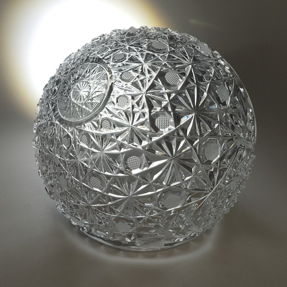Ваза для конфет в форме корзинки, хрусталь, алмазная грань, Дятьковский хрустальный завод, Россия, 1980-2000 гг.