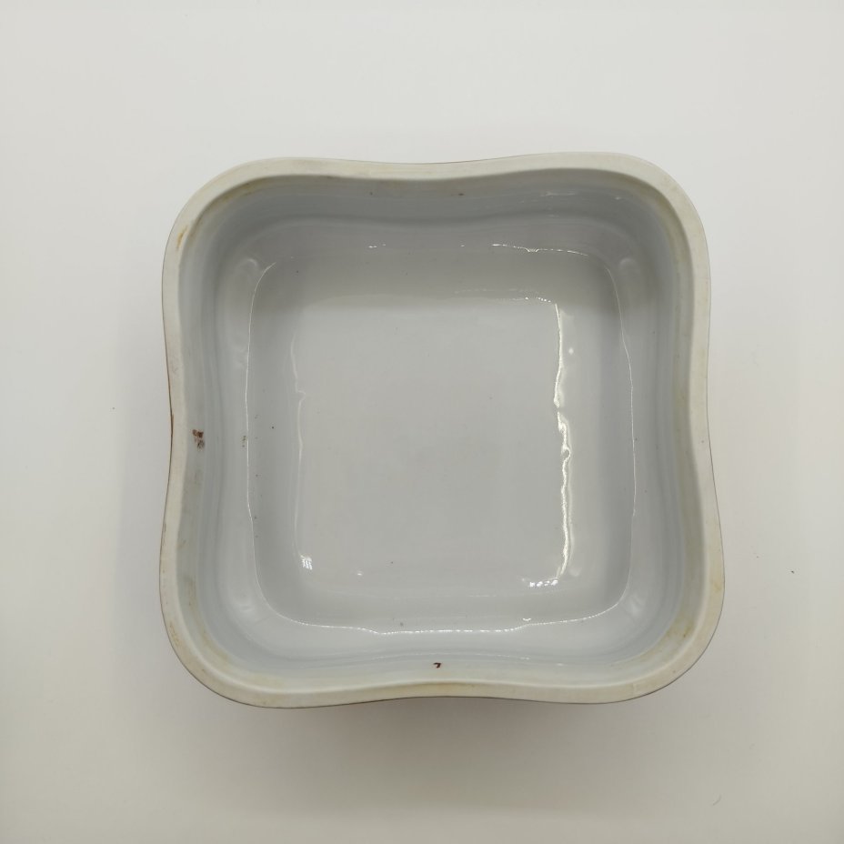 Шкатулка квадратной формы с цветочным декором, фарфор, деколь, крытье, золочение, Martinroda Friedrich Eger & Co. (PM), ГДР, 1950-1980 гг.