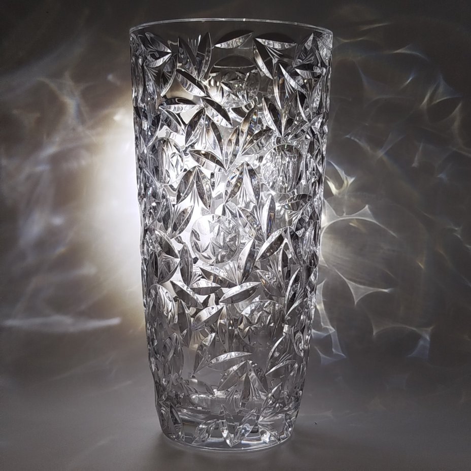 Ваза для цветов "Лето" с рельефным растительным декором