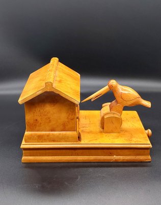 Сигаретница настольная с фигуркой птицы, достающей сигарету, Кировская фабрика художественных изделий «Идеал»
