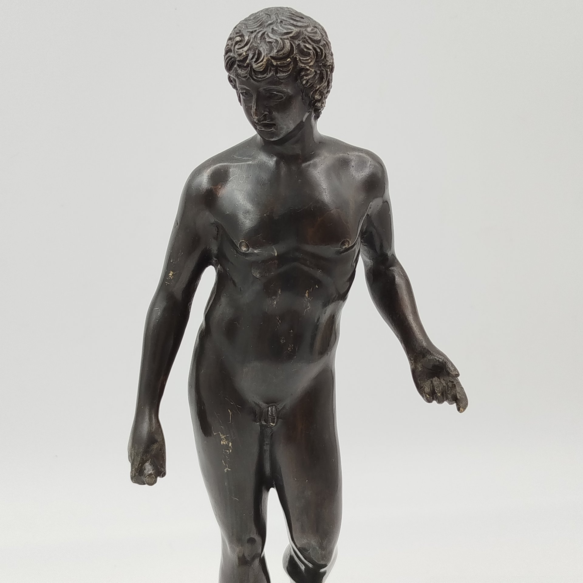 Скульптура "Антиной", бронза, искусственный камень, Европа, 1990-2010 гг.