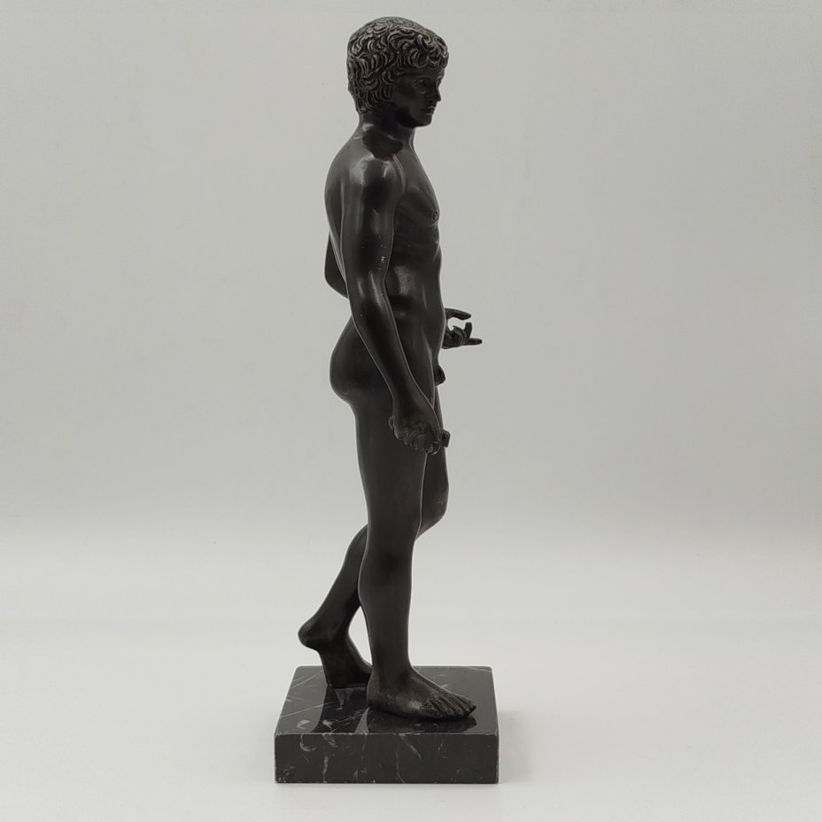 Скульптура "Антиной", бронза, искусственный камень, Европа, 1990-2010 гг.