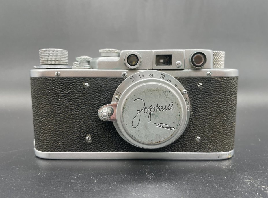 Фотоаппарат "Зоркий" с объективом "Индустар-22" в оригинальном кофре и коробке, Красногорский механический завод (КМЗ)