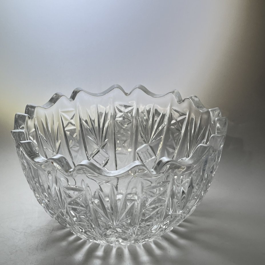 Салатник круглой формы с геометрическим декором, хрусталь, СССР, 1970-1990 гг.