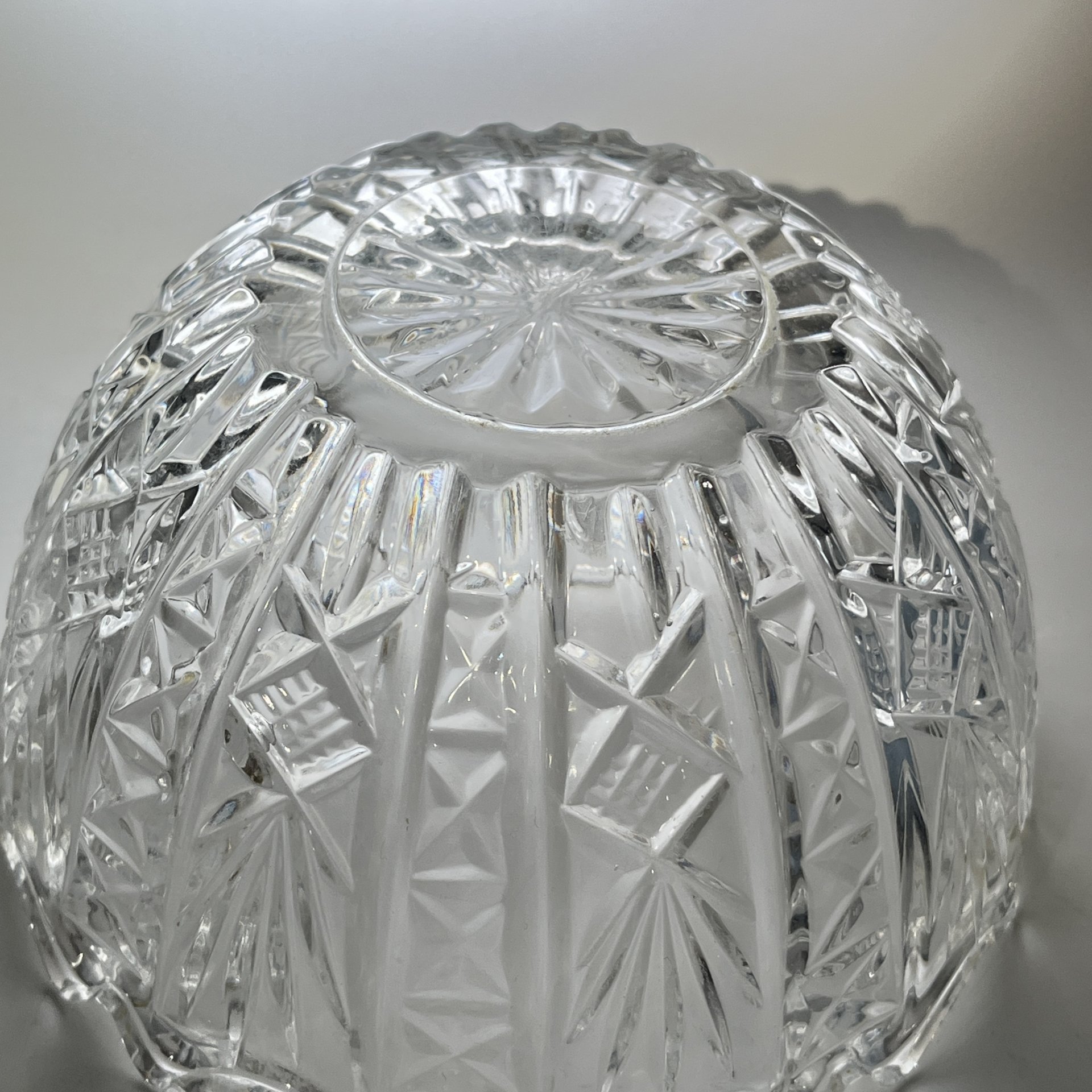 Салатник круглой формы с геометрическим декором, хрусталь, СССР, 1970-1990 гг.