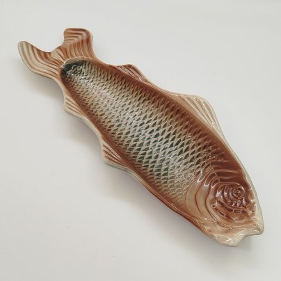 Селёдочница в форме рыбы