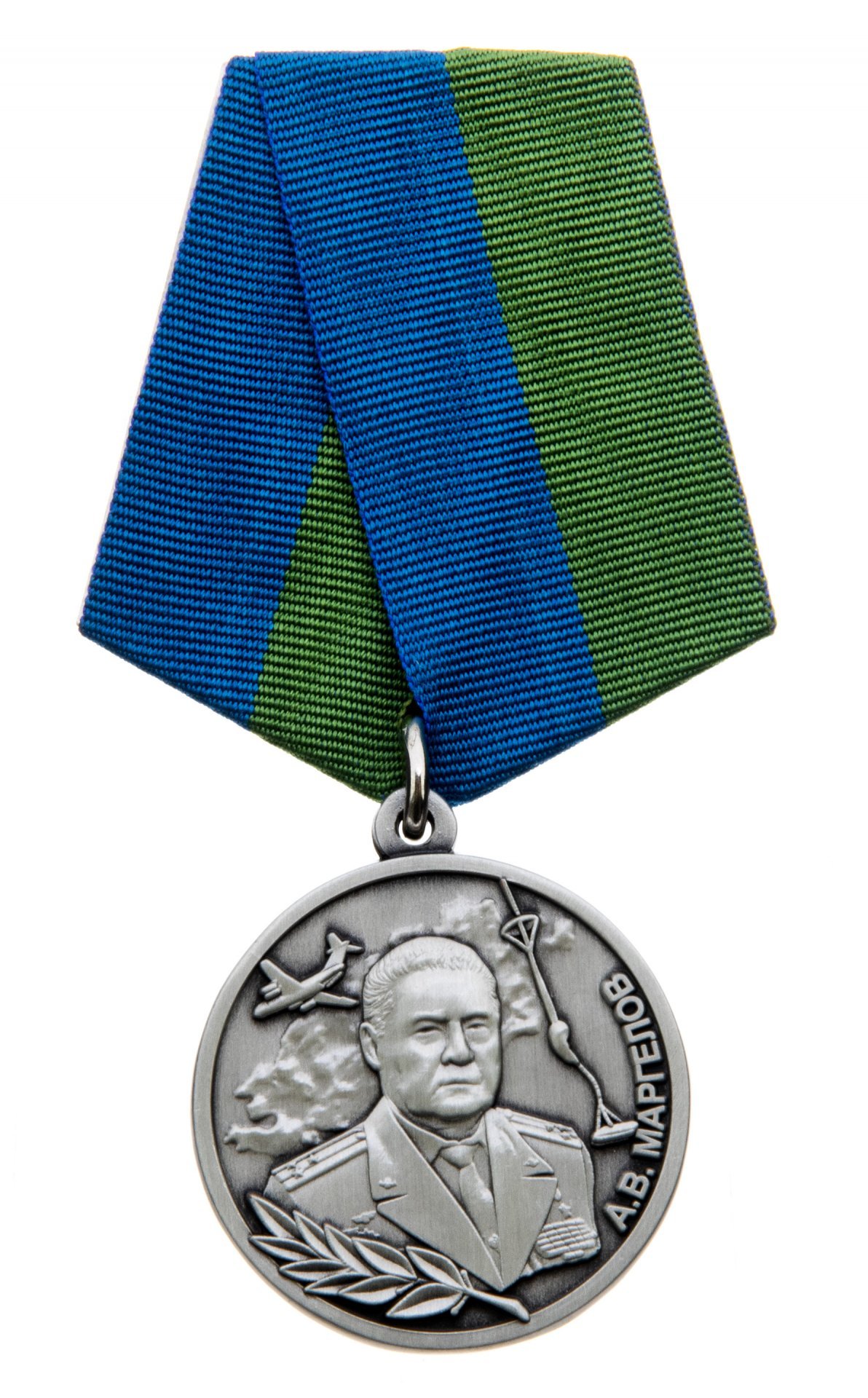 Знак "В память создания средств десантирования - "КЕТАВР"- "КСД"- "РЕАКТАВР". А.В.Маргелов" с удостоверением
