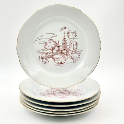 Набор из шести десертных тарелок в стиле шинуазри с декором в виде пагоды, фарфор, деколь, золочение, Könitz Porzellan, ГДР, 1954-1962 гг.