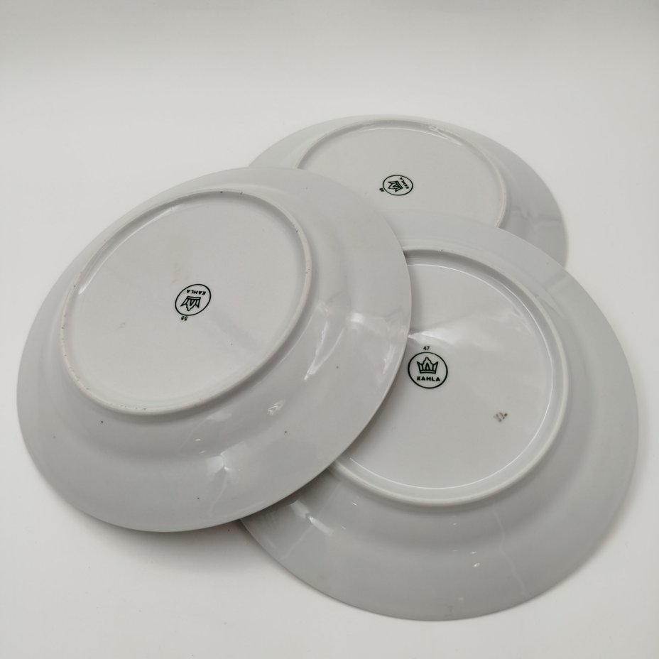 Набор из 5-ти тарелок, украшенных цветочным декором, фарфор, люстр, деколь, золочение, Kahla, ГДР, 1968-1987 гг.