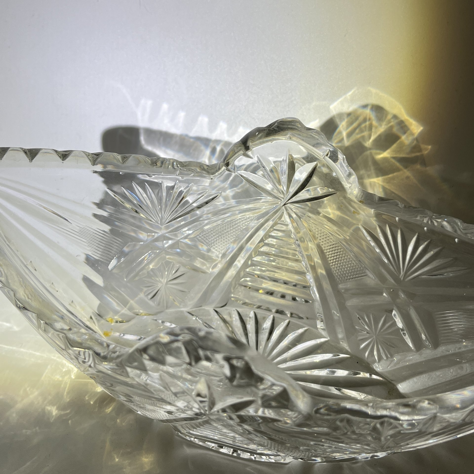 Салатник-ладья с геометрическим декором, хрусталь, пресс, СССР, 1970-1990 гг.