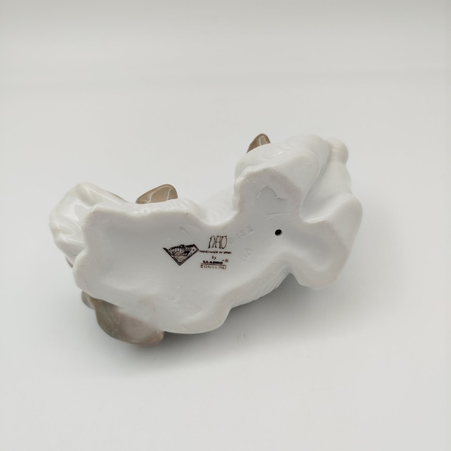 Статуэтка "Щенок", фарфор, роспись, NAO Porcelain, Испания, 1982-1989 гг.