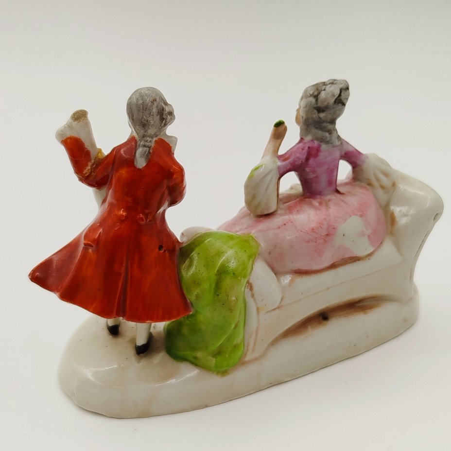 Статуэтка миниатюрная "Галантная сцена" ("Музицирование")