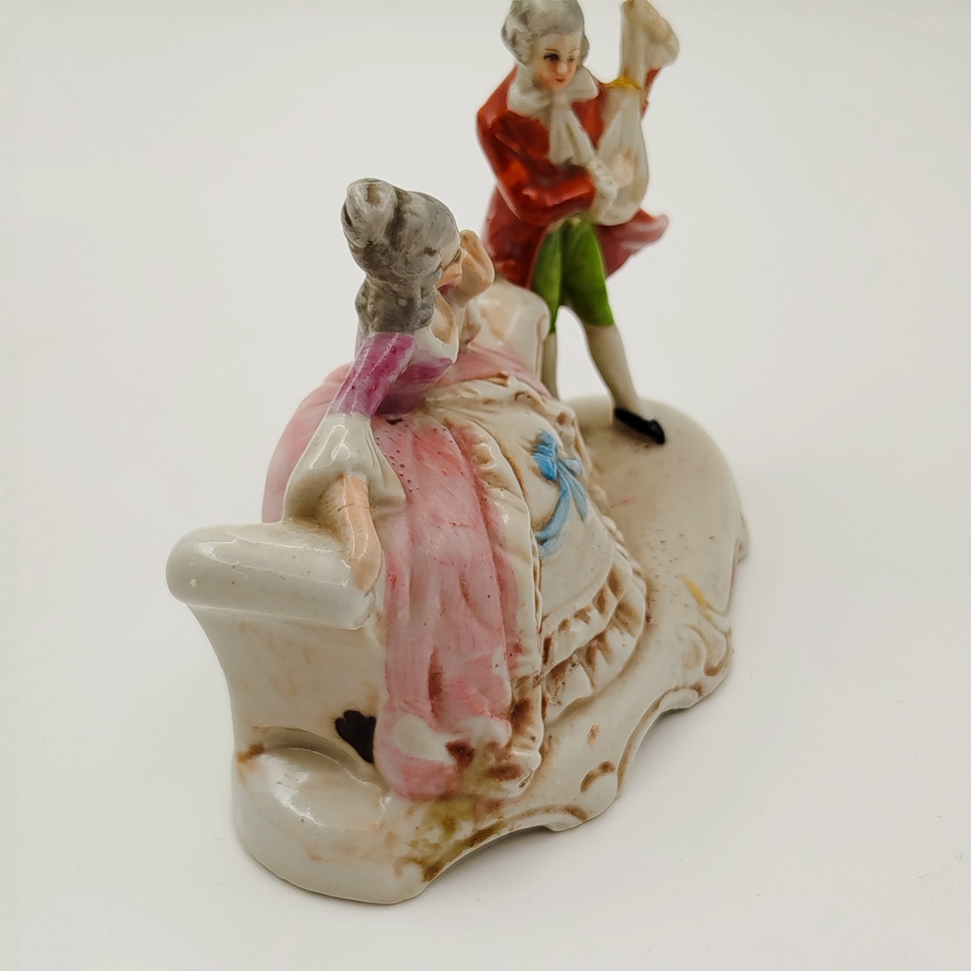 Статуэтка миниатюрная "Галантная сцена" ("Музицирование"), фарфор, роспись, Западная Европа, 1960-1980 гг.